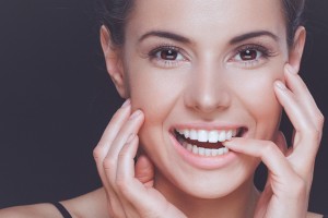 Your Albuquerque cosmetic dentist discusses the different options for improving your smile.